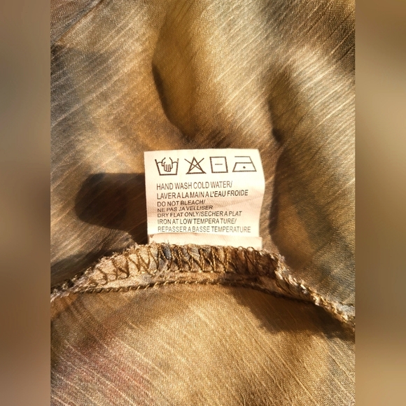 4 for $30 ๐ Red Coral sheer button-up blouse ruffle bottom half sleeve NWOT XXL - Picture 6 of 9